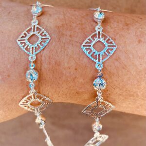 Pulseras tringulo y strass