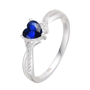 Anillo cubics corazon