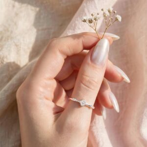 Anillo flores y cubic